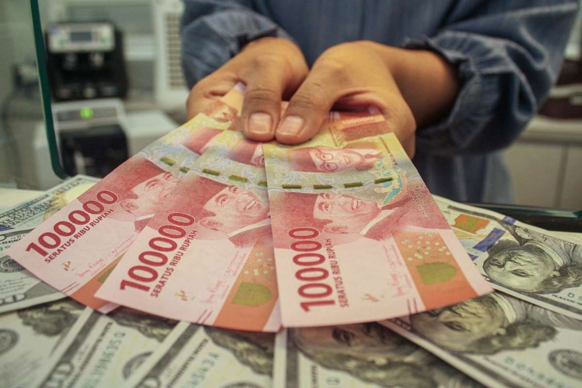 Rupiah Tembus Level Psikologis Rp17.132, Terlemah dalam Beberapa Tahun Terakhir